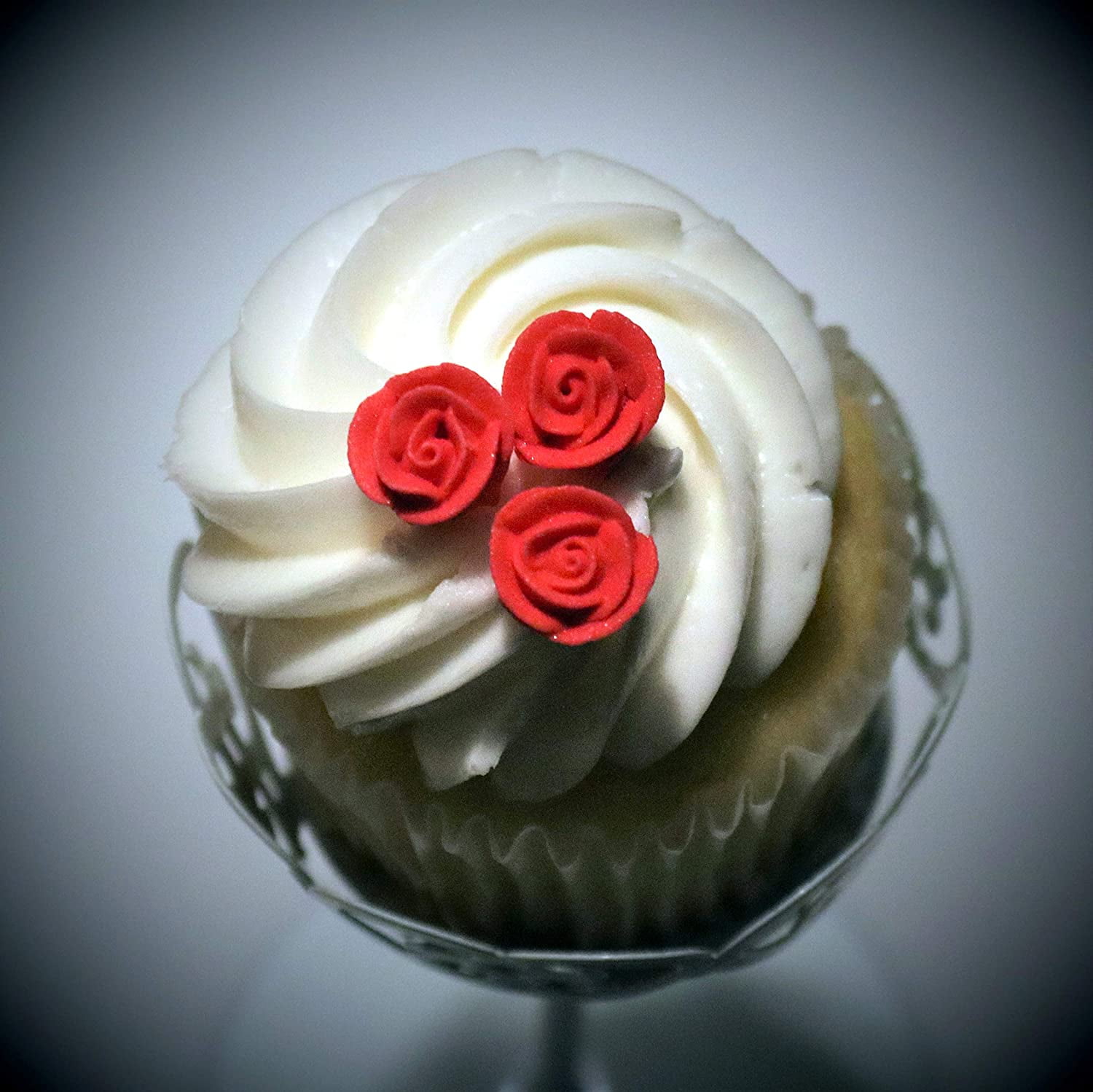 Set Of 40 Mini Royal Icing Roses Edible Cupcake Toppers Petite