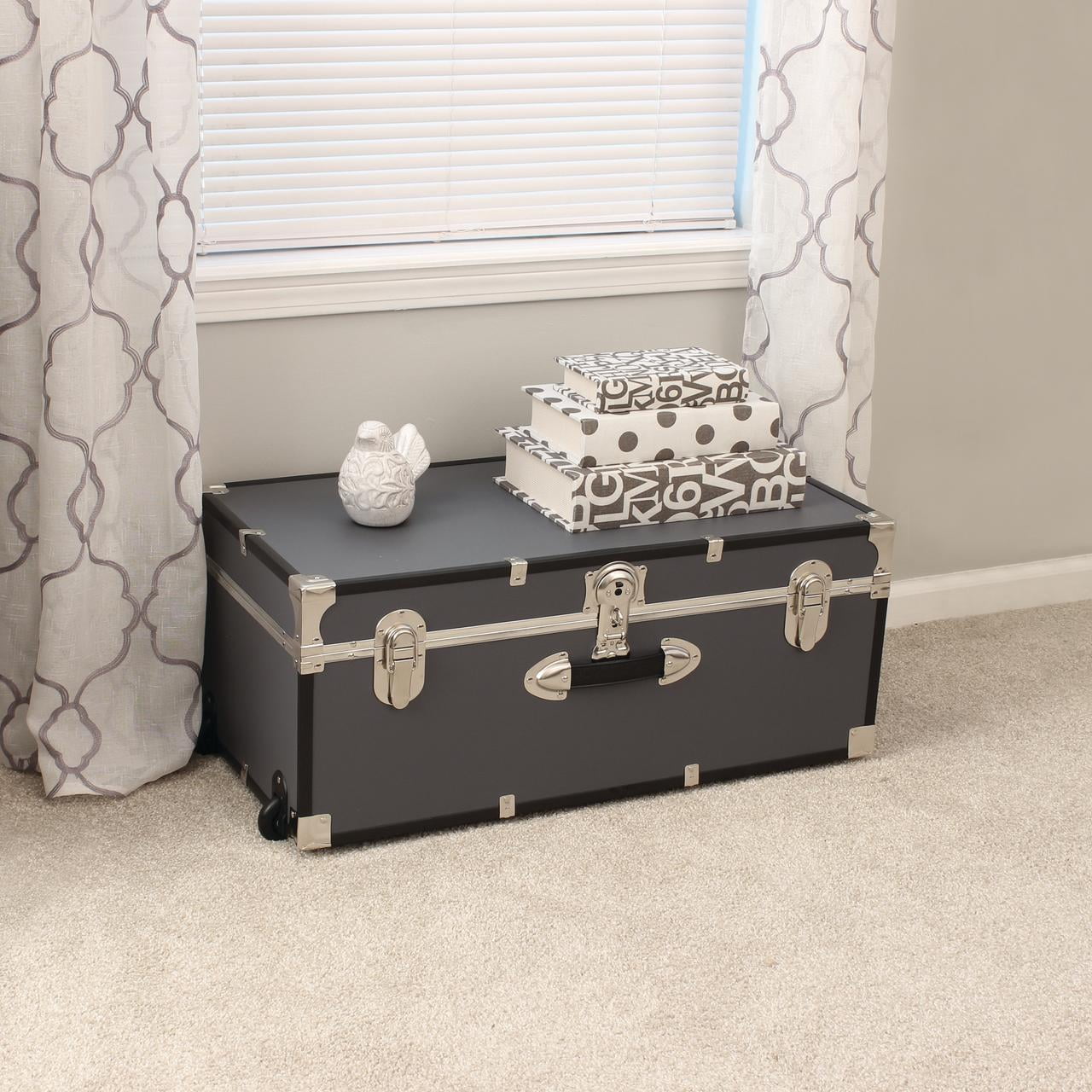 Seward Explorer 30" Trunk with Wheels & Lock, Gray