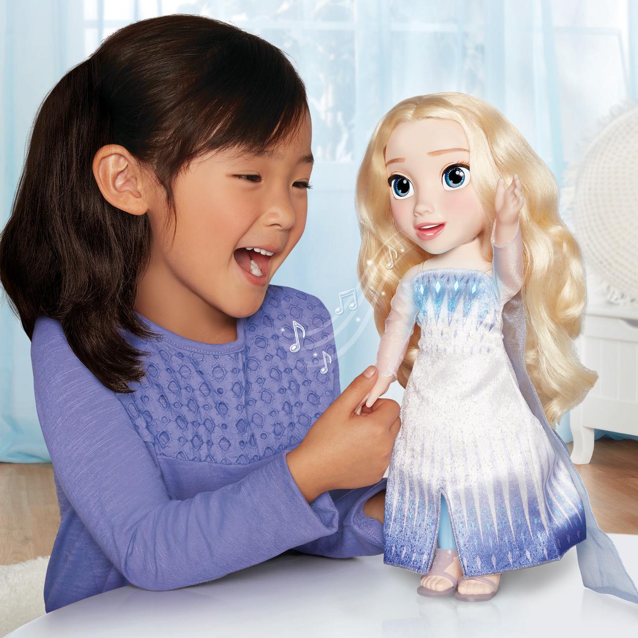 Frozen 2 Magic in Motion Queen Elsa Princess, Fairy & Magic 14" Doll - image 3 of 11