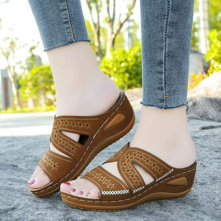 

Aayomet Women Sandals Fashion Summer Women Sandals Wedge Heel Platform Middle Heel Lighweight Flower Pattern Yellow 7.5