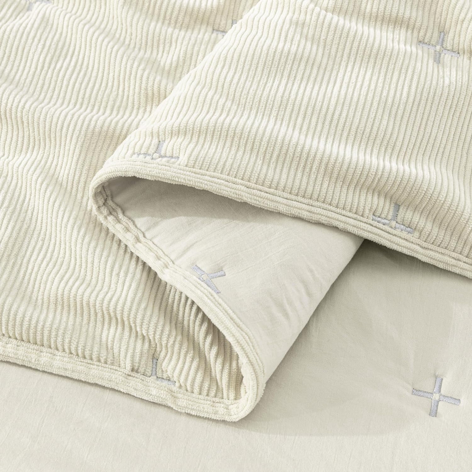 Chezmoi Collection Corduroy Queen Quilt Set Beige, 3-Piece Luxury Soft Cross Stitch Polyester Corduory Lightweight Bedspread, 1 Quilt 90 in x 94 in and 2 Pillow Shams 20 in x 26 in