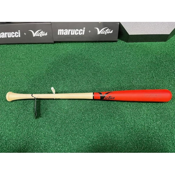 Victus JC24 Dealer's Choice Maple Pro Reserve Wood Bat: VRWMJC24-DC
