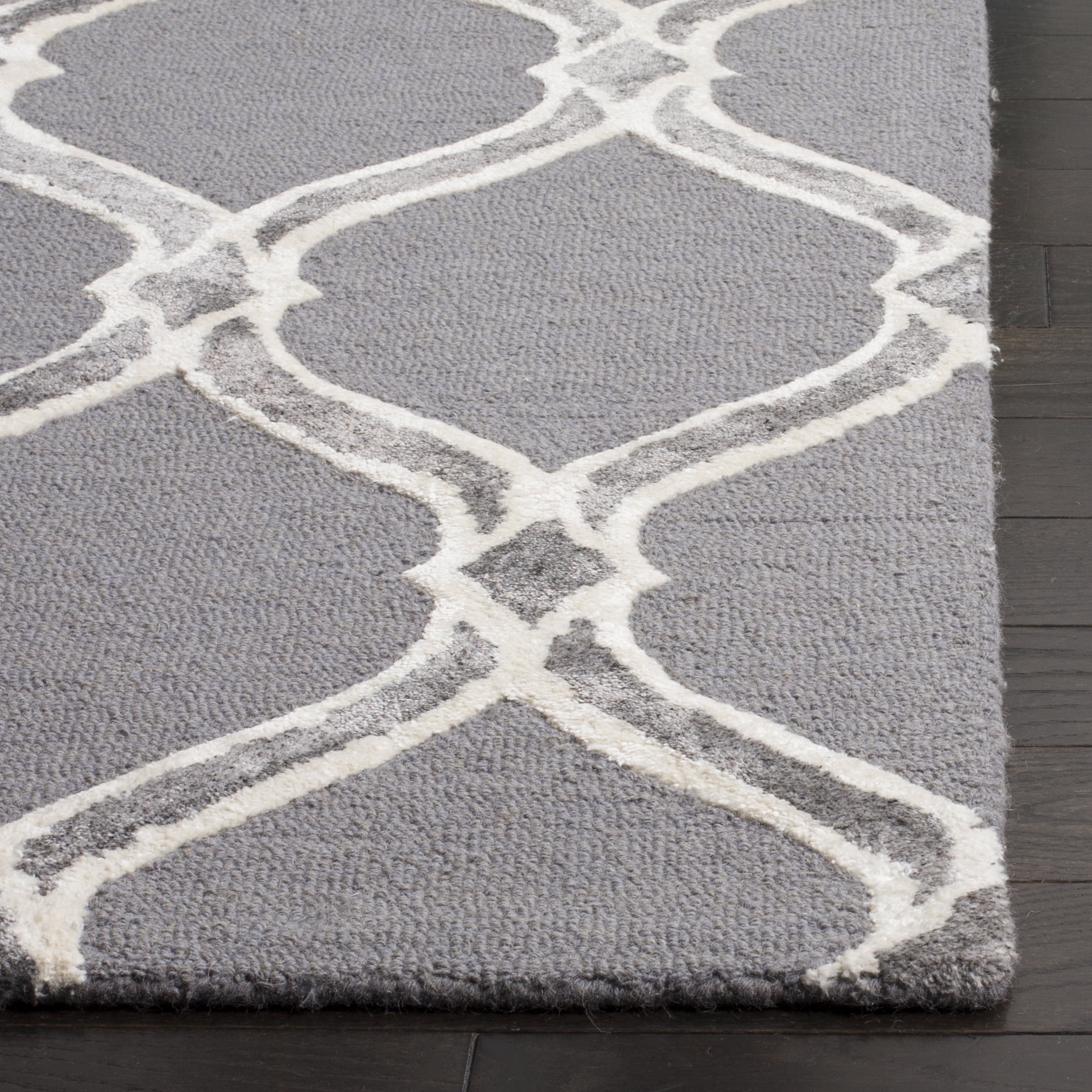 SAFAVIEH Manchester Layne Geometric Area Rug, Dark Grey/Ivory, 8' x 10'