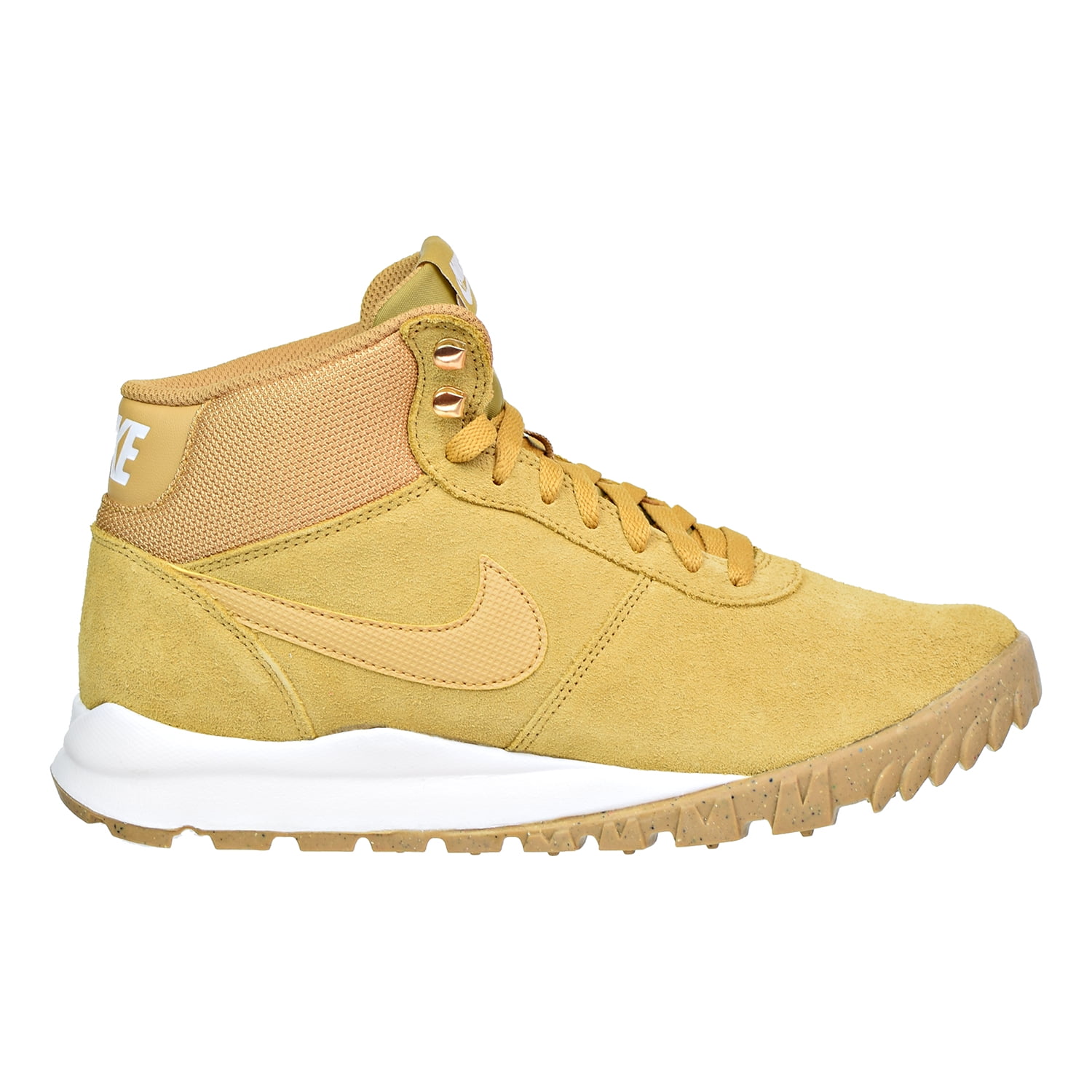 nike hoodland suede boots