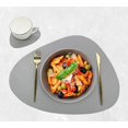 thumbnail image 4 of Juego de 4 manteles individuales y posavasos de cuero, tapete de mesa antideslizante lavable impermeable para mesa de comedor de cocina interior (marrón/gris) Rojo Verde Cocina, Decoración y Otros, 4 of 5