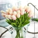 thumbnail image 3 of 30 Piezas de Flores de Tulipanes Artificiales Tulipanes de Tacto Real Ramo de Tulipanes de PU de Holanda Falsa Flor de LáTex TulipáN Blanco (Rosa Claro), 3 of 5
