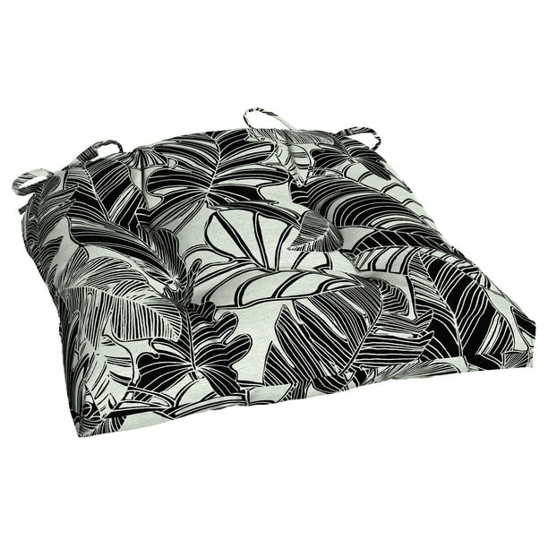Mainstays Black and White Tropical 18x20in. Outdoor Wicker Chair