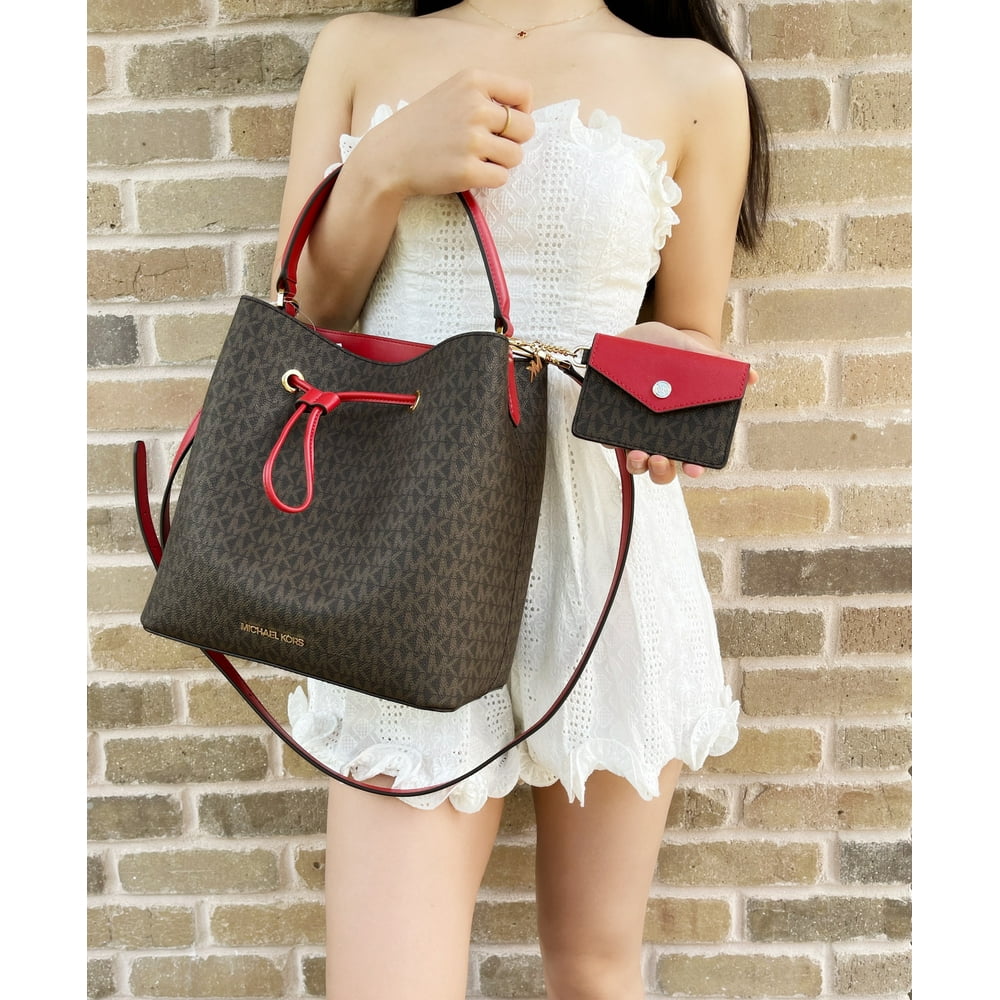 michael kors suri bucket bag