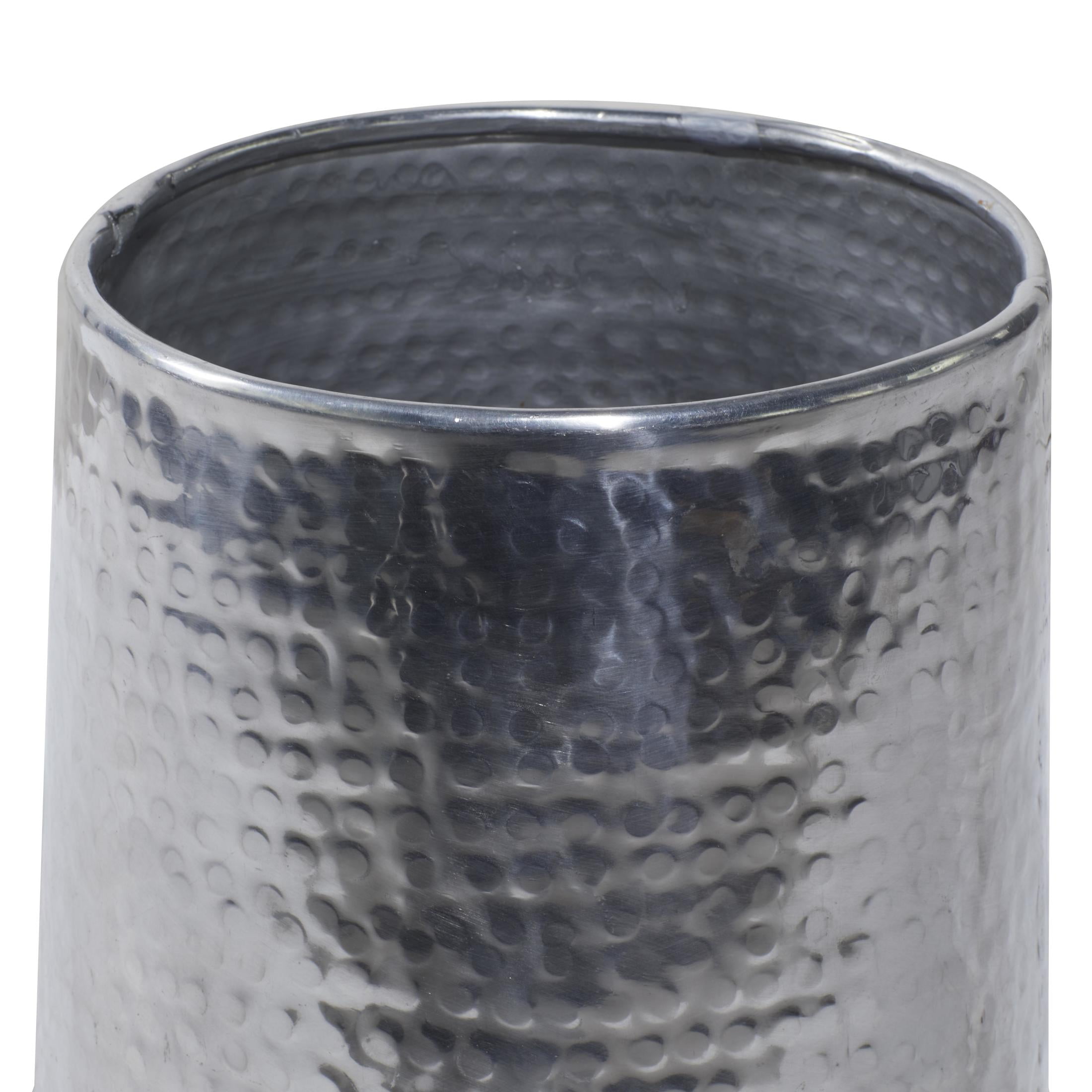 DecMode Silver Aluminum Metal Wide Hammered Indoor Outdoor Planter, Set of 3 21", 16", 13"H