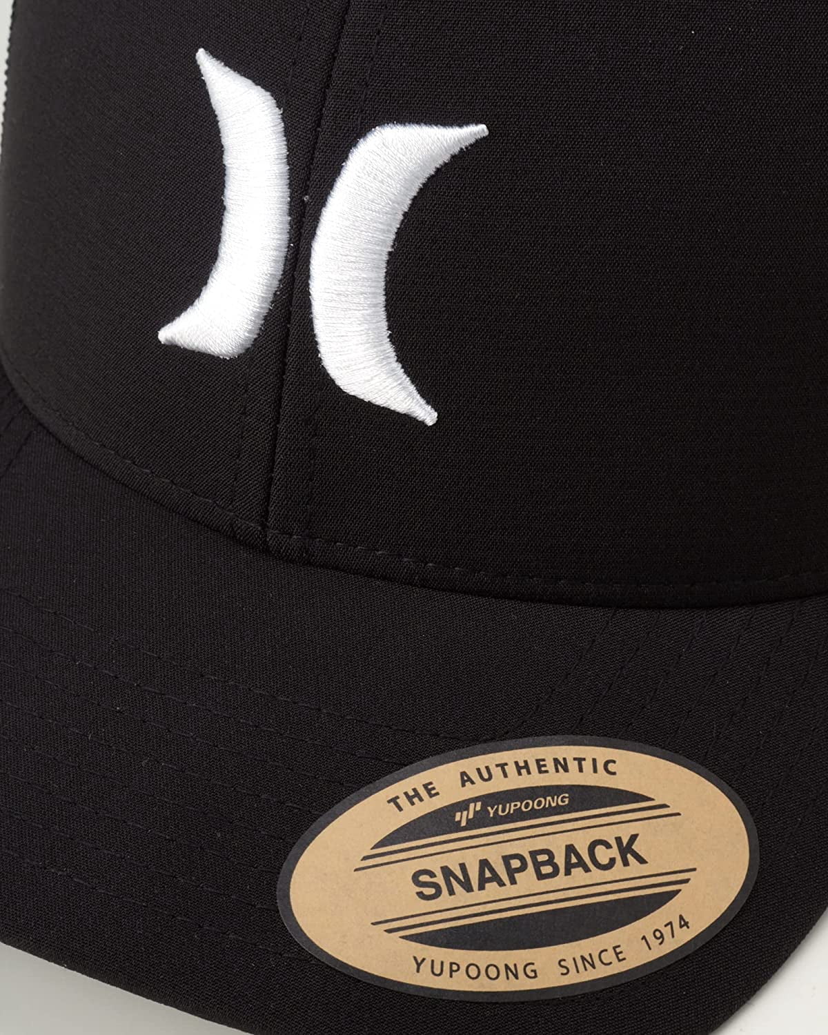 Hurley Men's Del Mar Trucker Hat Cap (Black/White)