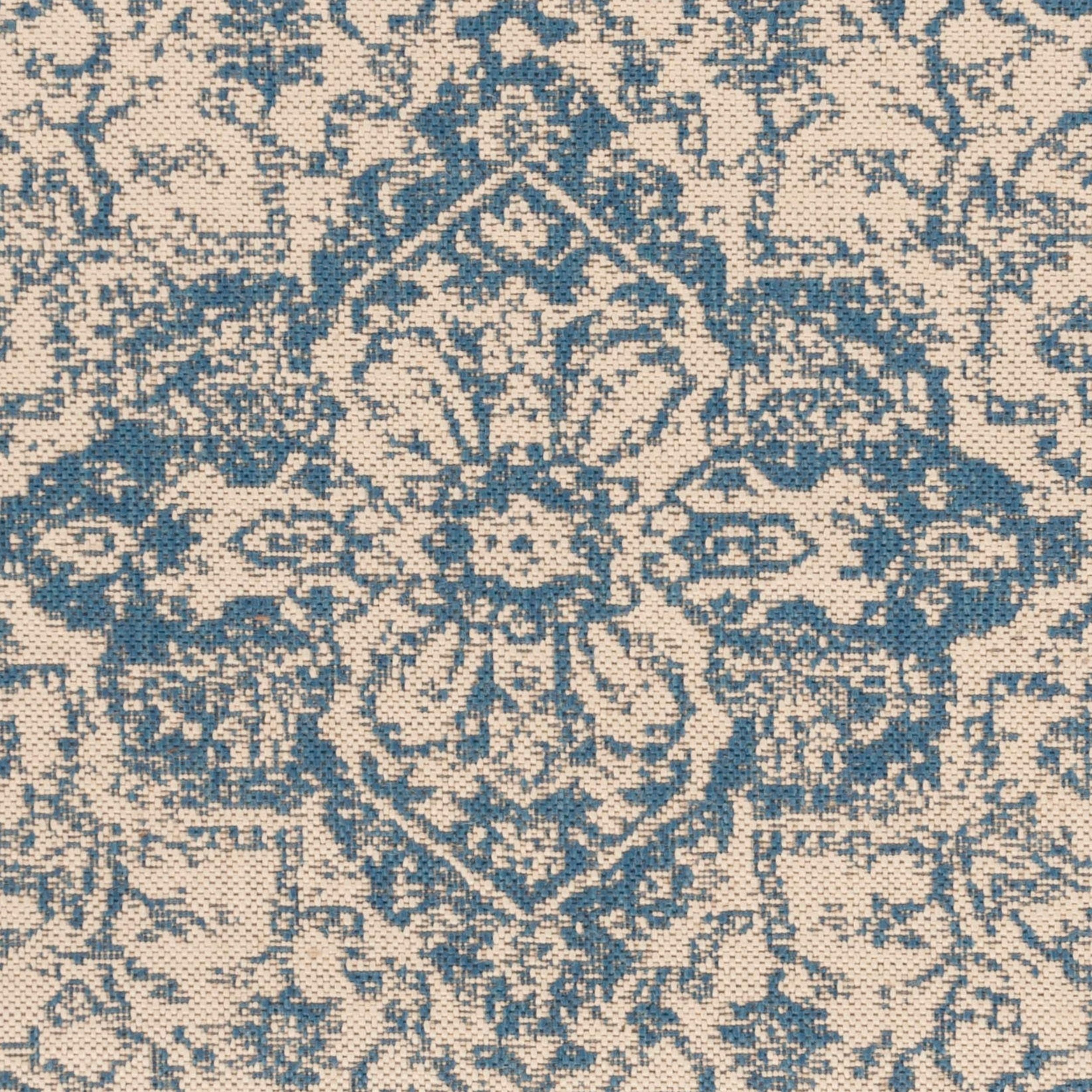 Safavieh Beach House Mai Traditional Outdoor Area Rug, Cream/Blue, 4' x 6'