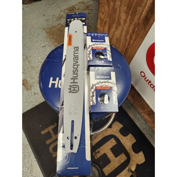 Husqvarna 450 18" bar and 2 chains