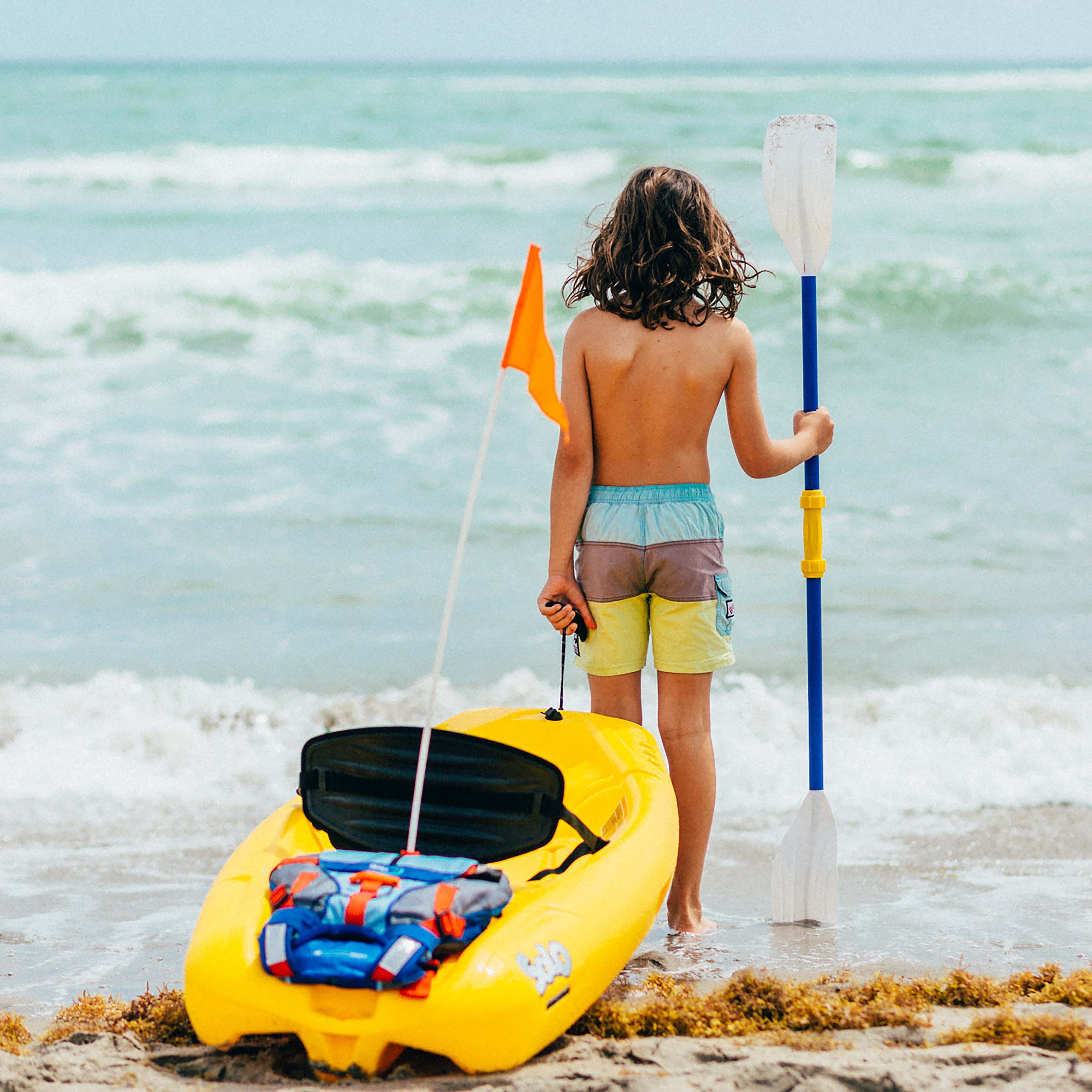 Pelican Kid Size Kayak Paddle - Compact 3-Piece Blade & Shaft - 60 in - White/Blue