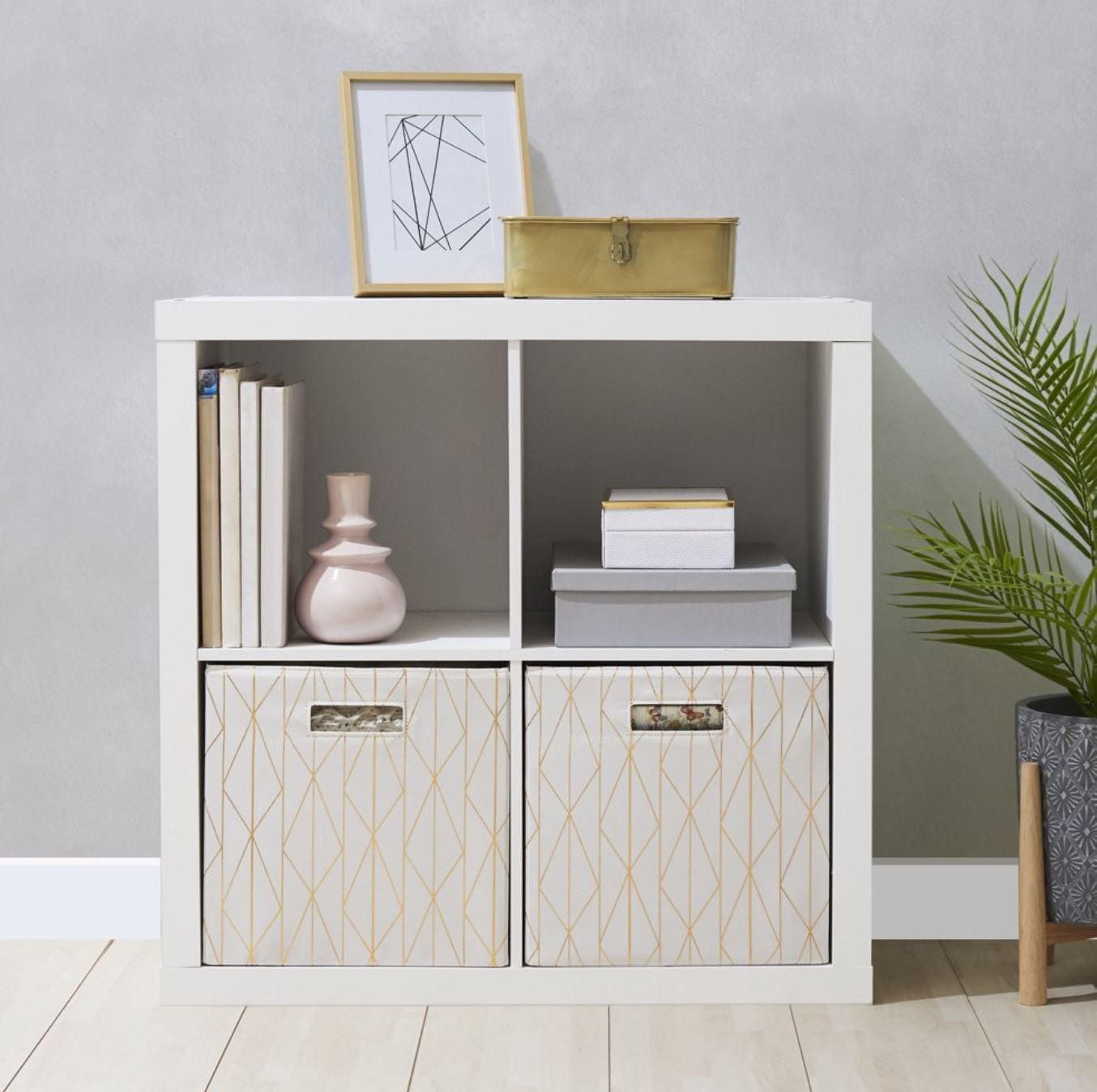 Hometrends 4-Cube Organizer, White Texture