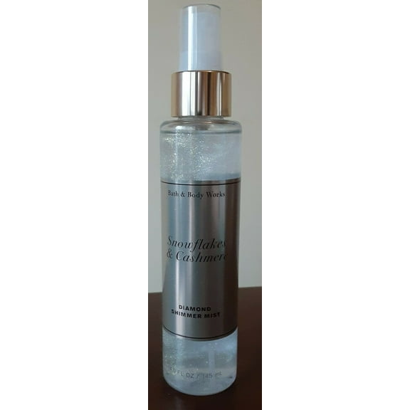 Bath & Body Works Snowflakes & Cashmere Diamond Shimmer Mist 4.9 fl. oz.