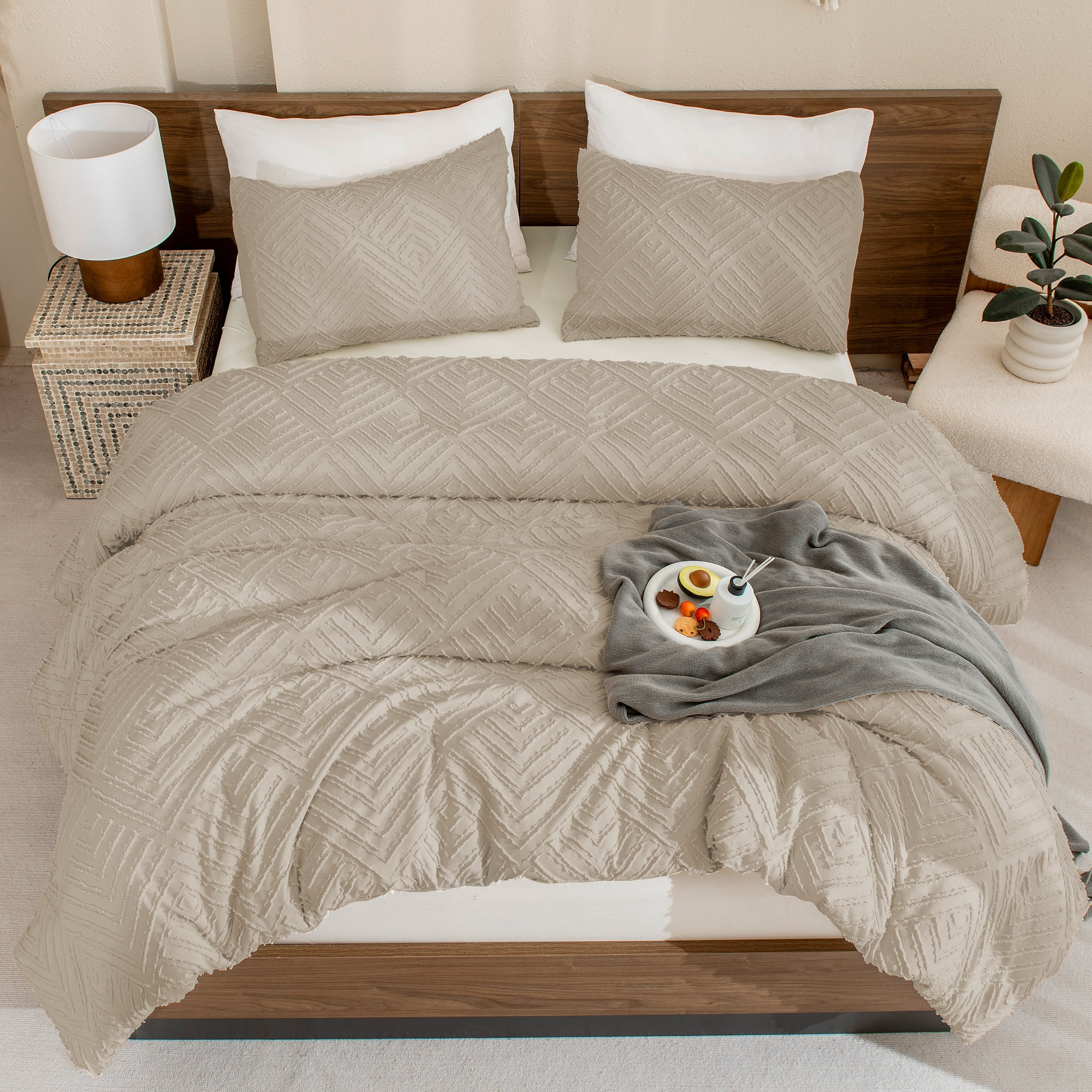 ANGENIA King Comforter Sets Oatmeal, 3 Pieces Boho Soft Lightweight Fluffy Tufted Bedding Comforter Set, All Season Elegant Down Alternative Comforter Bed Set for Women Men