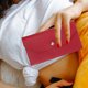 thumbnail image 5 of GOOHOCHY Cartera con sobre para 4 billetes: Cartera larga de poliuretano minimalista, organizador de tarjetas, monedero delgado con compartimento para dinero en efectivo para hombres y mujeres., 5 of 8