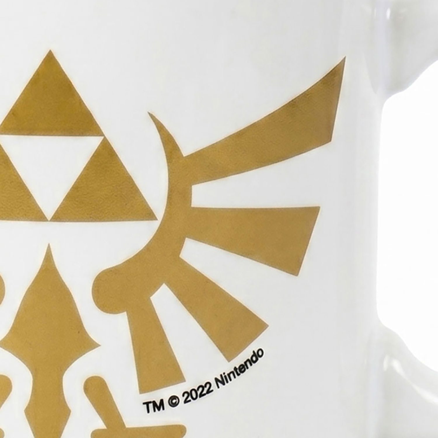 Pyramid America: Zelda: Hyrule Crest - 20oz Ceramic Camper Mug - Coffee & Tea Cup, Microwave-Dishwasher Safe, Video Game Fan Collectible, Licensed