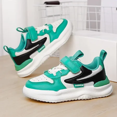 

Christmas Autumn And Winter Models Of Children‘s Skate Shoes Waterproof Soft Bottom Lightweight Sports Shoes