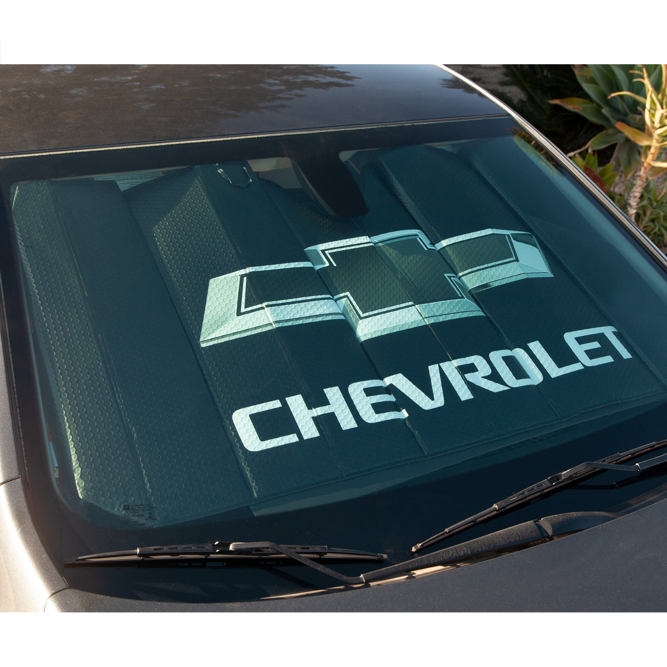 Plasticolor Chevy Universal Fit Accordion Auto Sunshade, Black, 58