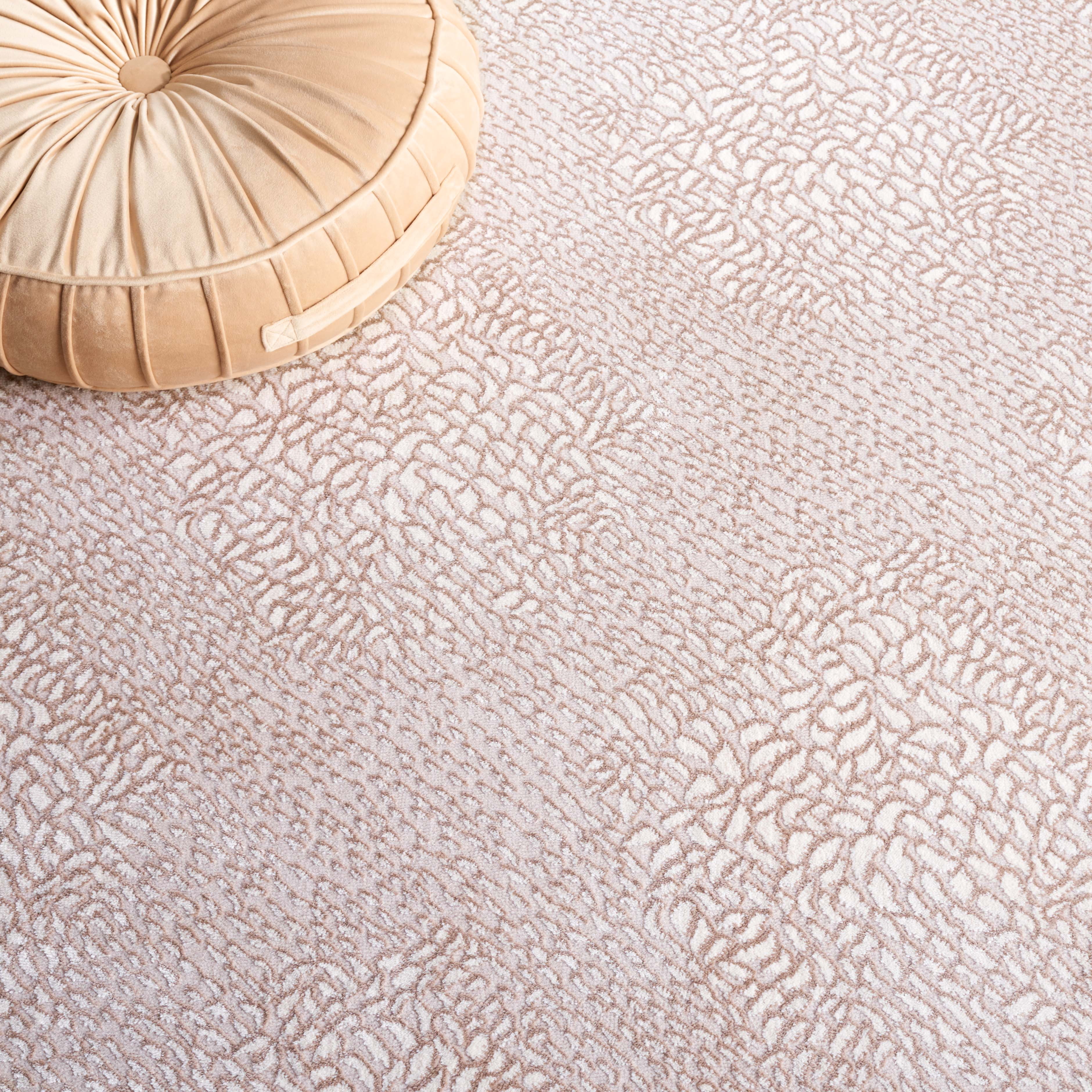SAFAVIEH Continental Claes Distressed Area Rug, Ivory/Beige, 8' x 10'