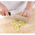 thumbnail image 4 of Couteau Coupe-Froissé Ondulé pour Pommes de Terre, Légumes, Fromage, Frites, 4 of 5