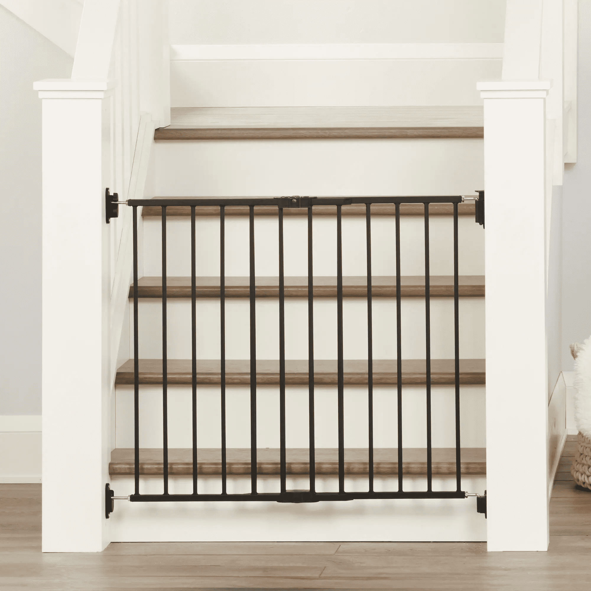 Regalo Extra Wide 2-in-1 Metal Stairway & Hallway Baby Safety Gate with Mounting Kit, Ages 6–24 Months, Black