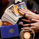thumbnail image 5 of 2 porta cartas de tarot con colgantes de luna redonda y árbol de la vida, de terciopelo de doble cara, para escritorio, 5 of 9