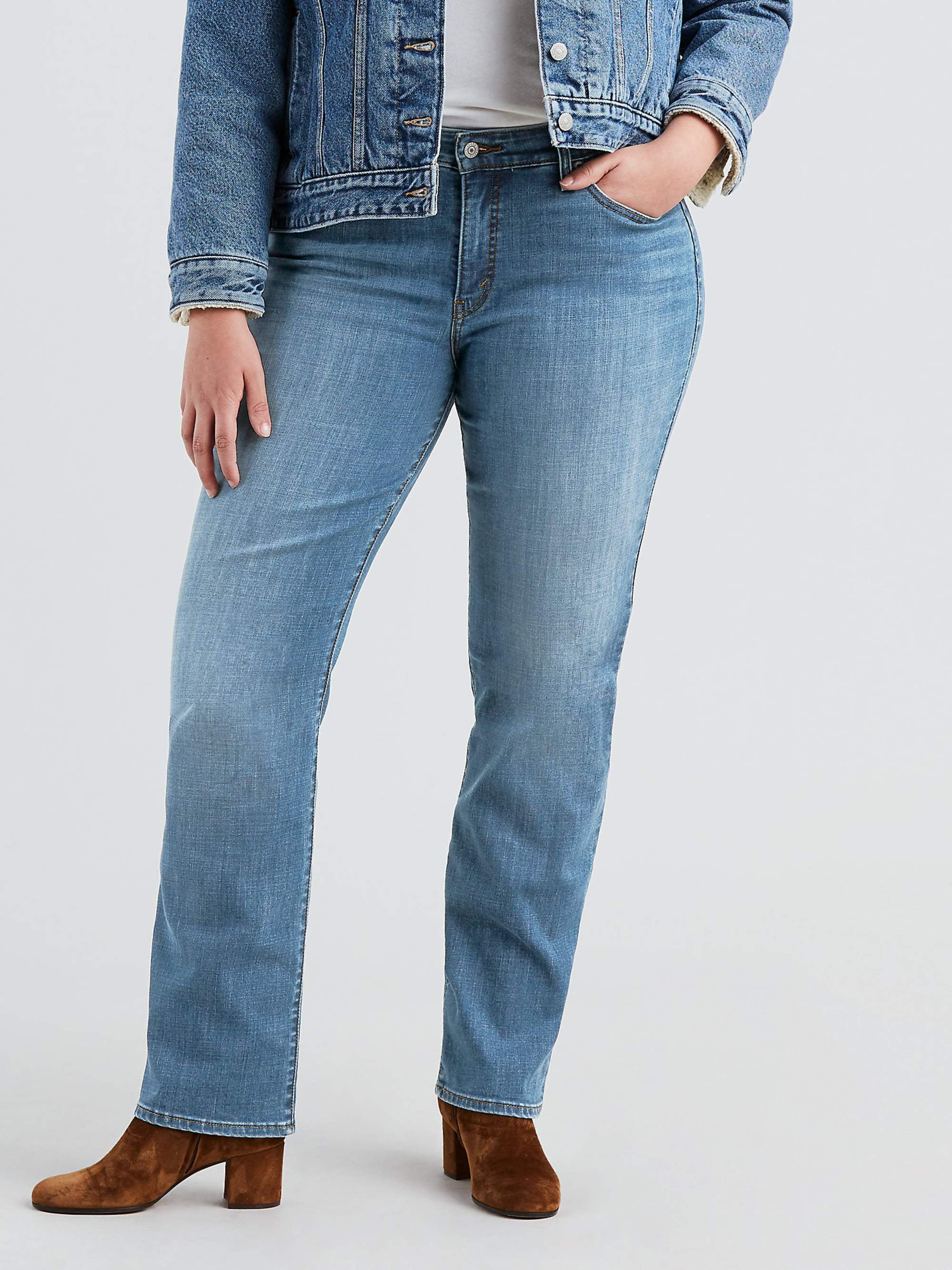 Levi'sÂ® Women's Plus Size Classic Straight Jeans - Walmart.com