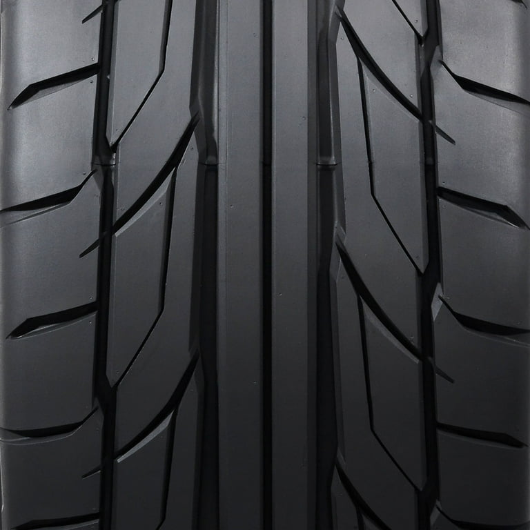 Free Shipping! Nitto NT555 G2 305/35ZR19 106W - Walmart.com