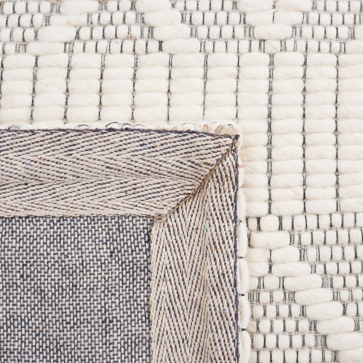 SAFAVIEH Marbella Chase Geometric Area Rug, Ivory/Beige, 3' x 5'