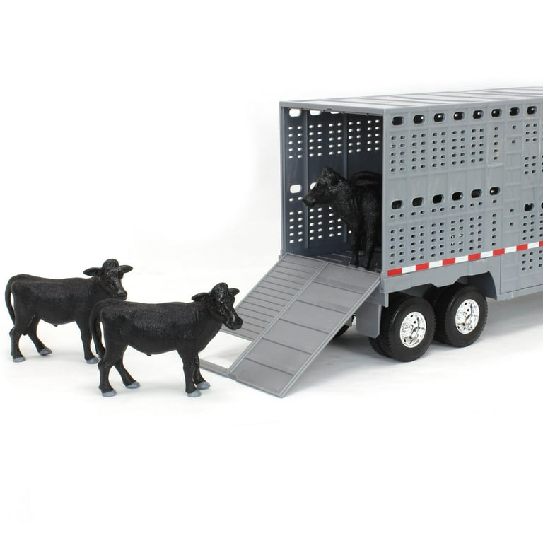 ERTL 1/16 Big Farm Peterbilt 367 Semi with Livestock Trailer and 4