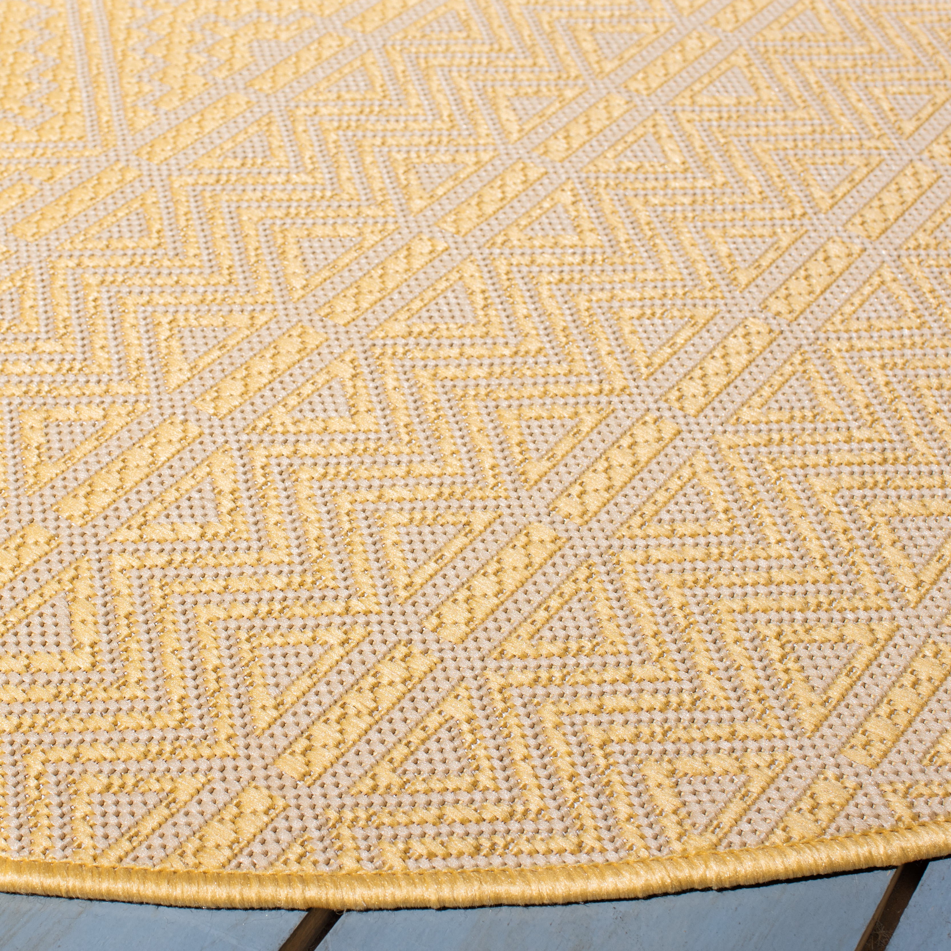 Safavieh Courtyard Asa Geometric Indoor/Outdoor Area Rug, Beige/Gold, 6'7" x 6'7" Round