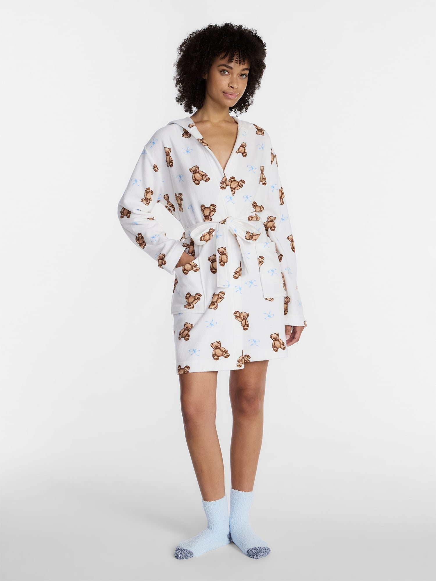 No Boundaries Terry Hooded Robe, Women’s and Women’s Plus S-3X