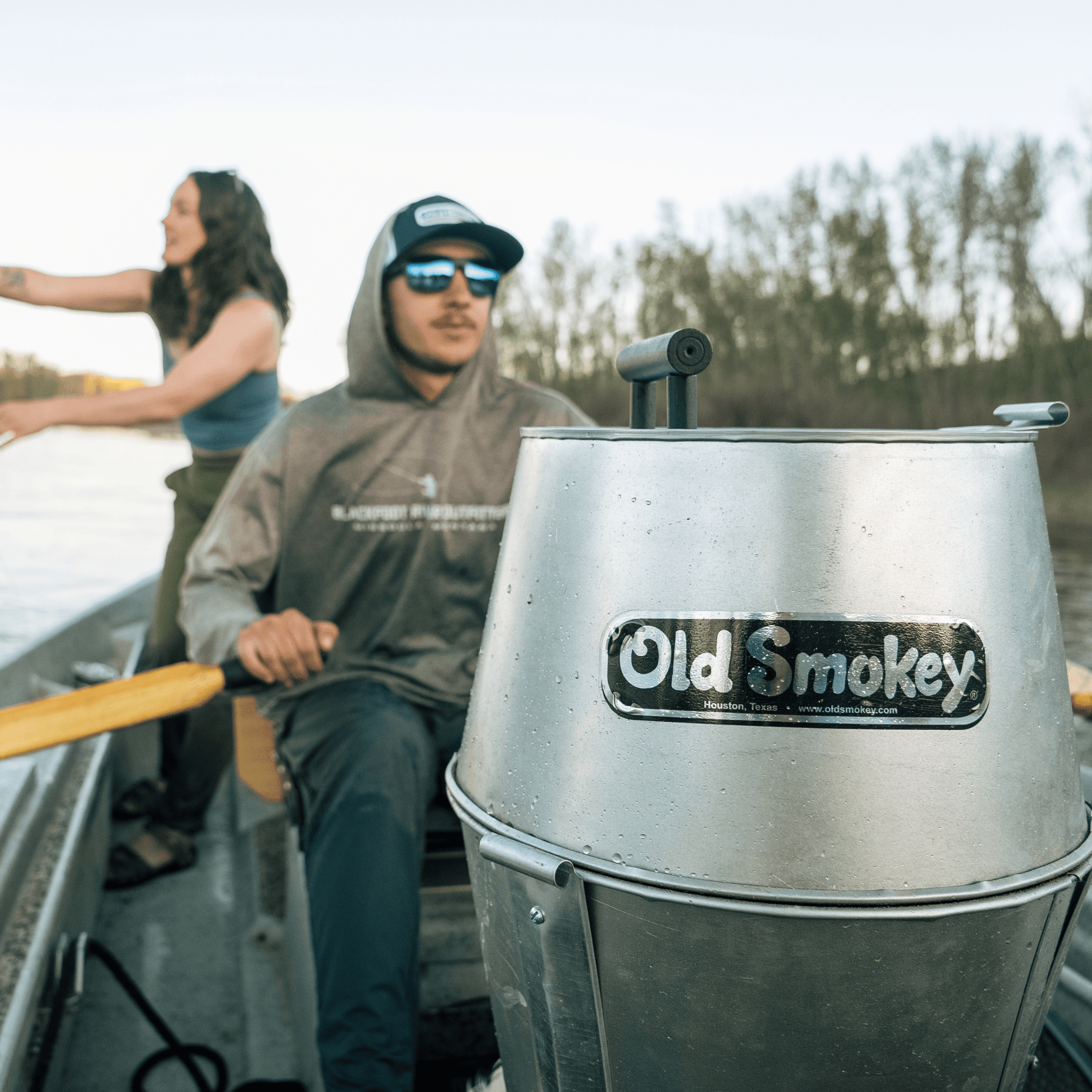 Old Smokey 14 inch Portable Charcoal Grill, Durable Steel BBQ Grill