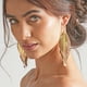 thumbnail image 2 of Vangania aretes largos de plumas doradas con perla mayorca joyería artesanal, 2 of 4