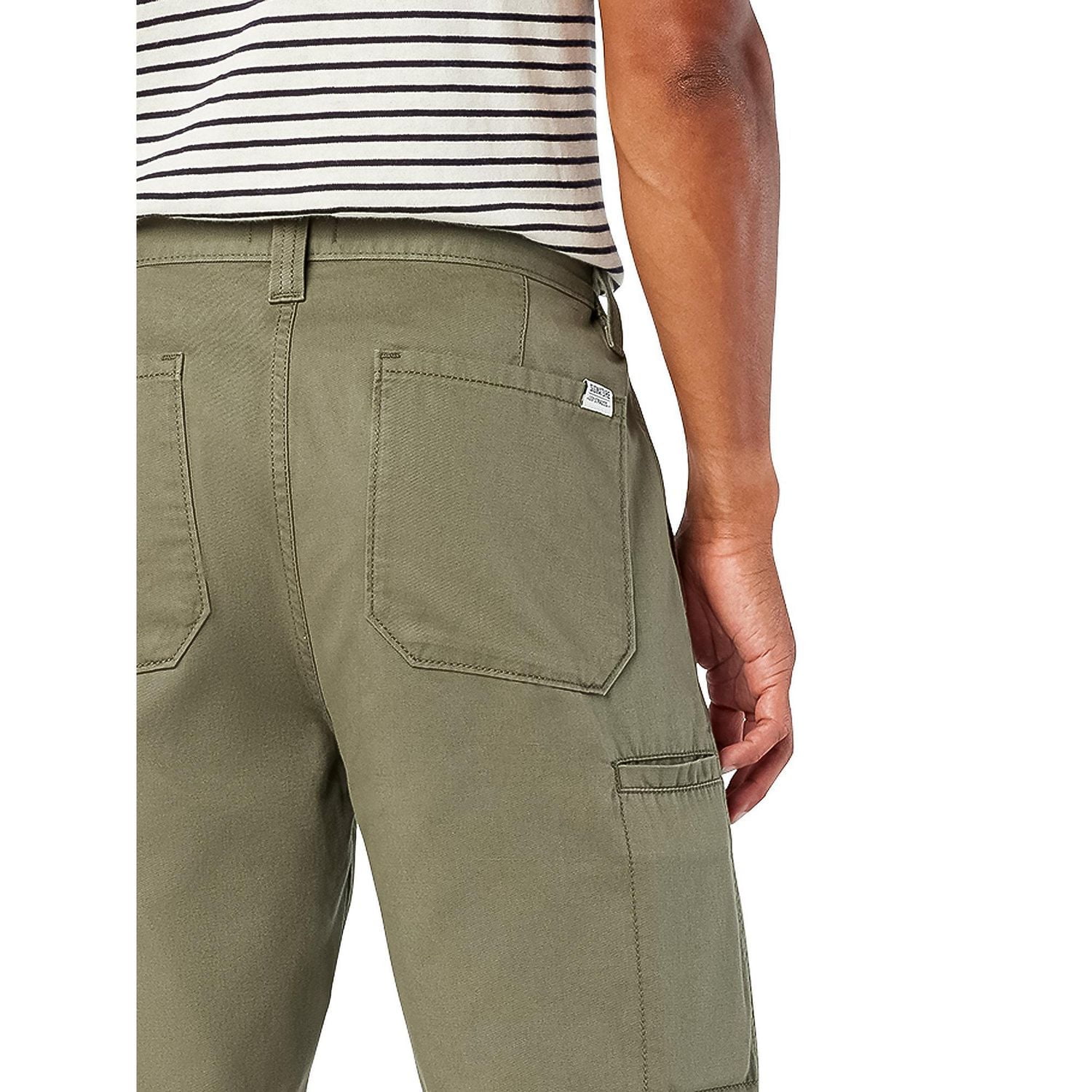 Levi Strauss Signature Men’s EVERYDAY CARGO SHORTS