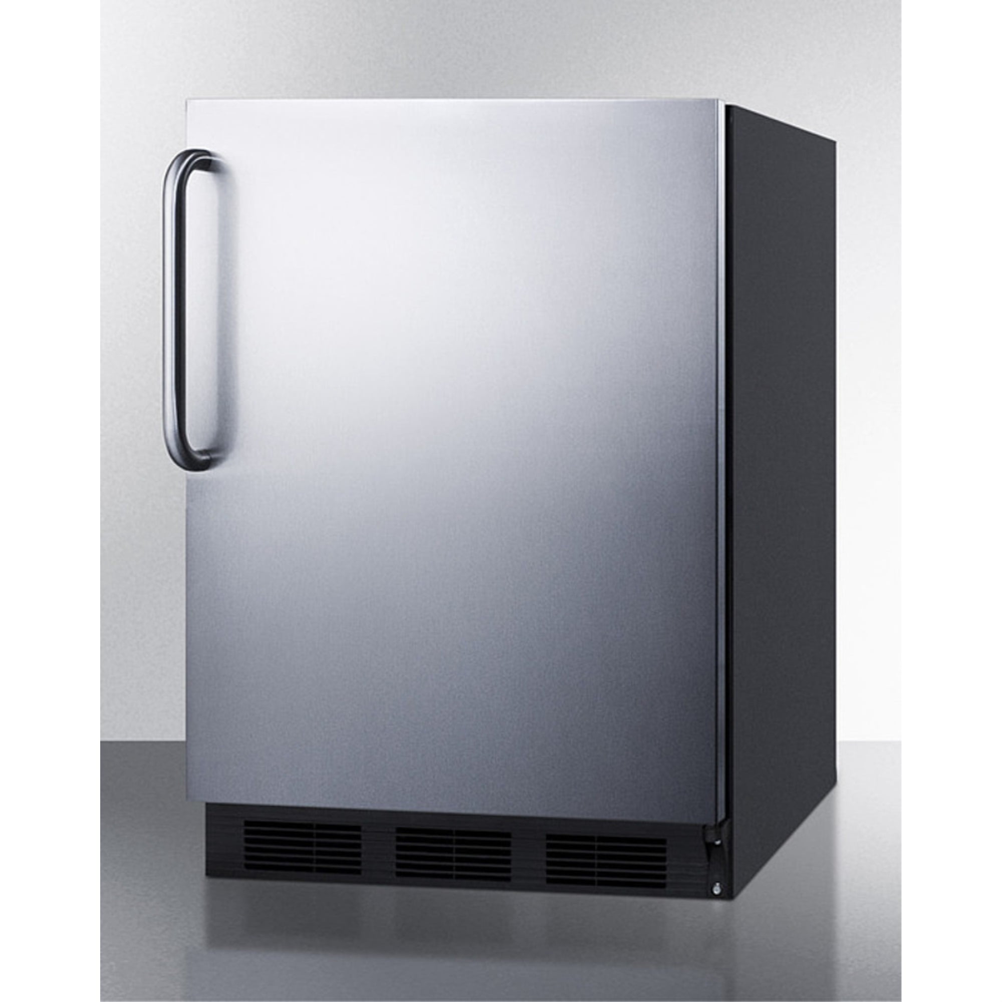 Built-in undercounter ADA compliant refrigerator-freezer for general purpose use, w/dual evaporator cooling, cycle defrost, SS door, TB handle, black cabinet