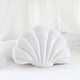 thumbnail image 1 of Cojín decorativo con forma de concha | Funda de terciopelo suave | Bonita decoración playera para habitación infantil, sofá y cama | Lavable a máquina, 1 of 6