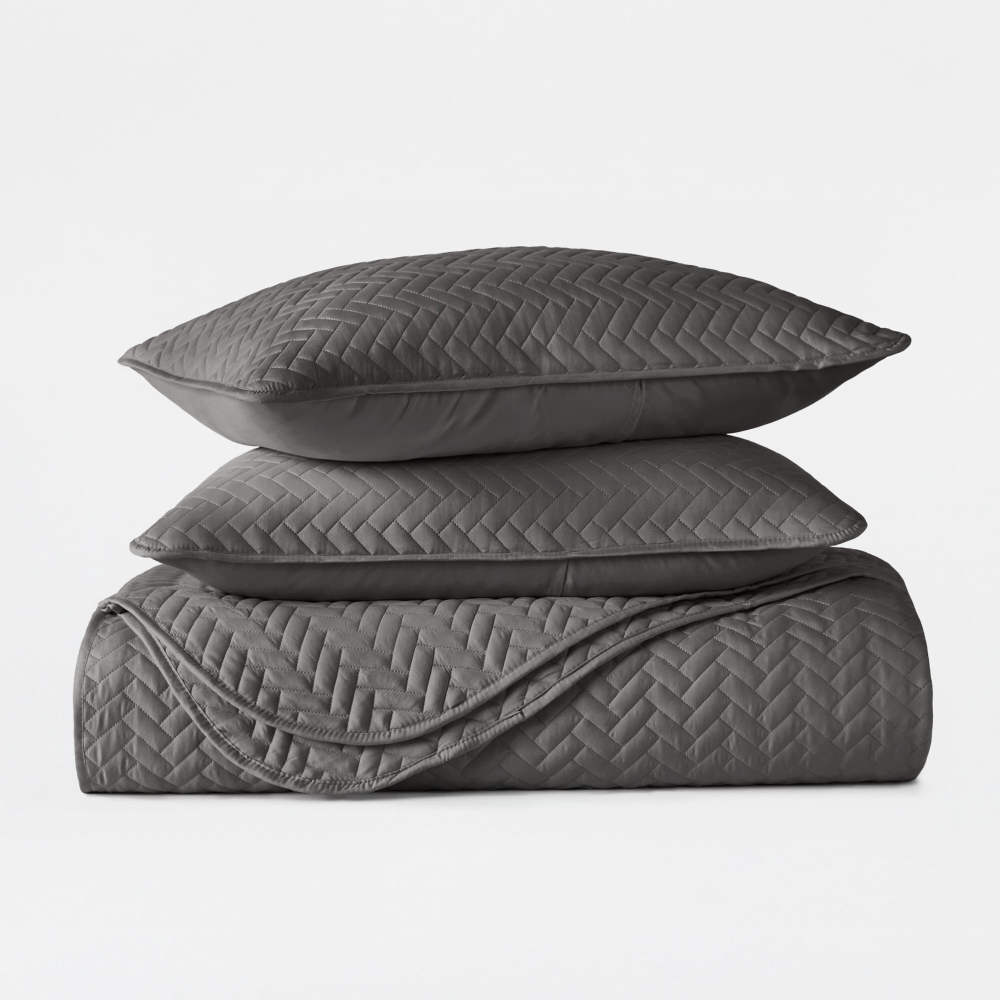 Lightweight Wrinkle Resistant Quilt Sets in Gray Herringbone for Full/Queen Size Bedding by Comfort Canopy