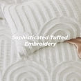 thumbnail image 3 of Juego de edredón Bedsure Boho Tufted Queen White, 3 piezas, 3 of 5