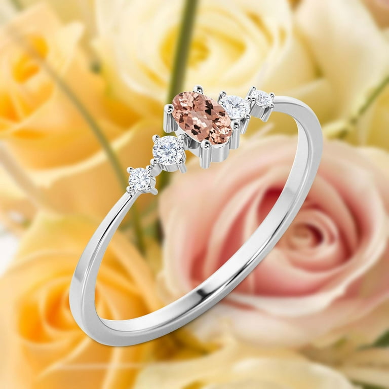 Minimalist Classic 0.65 Carat Oval Cut Morganite And Diamond