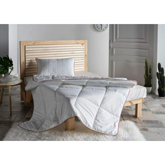White Natural Quilt - Queen Size