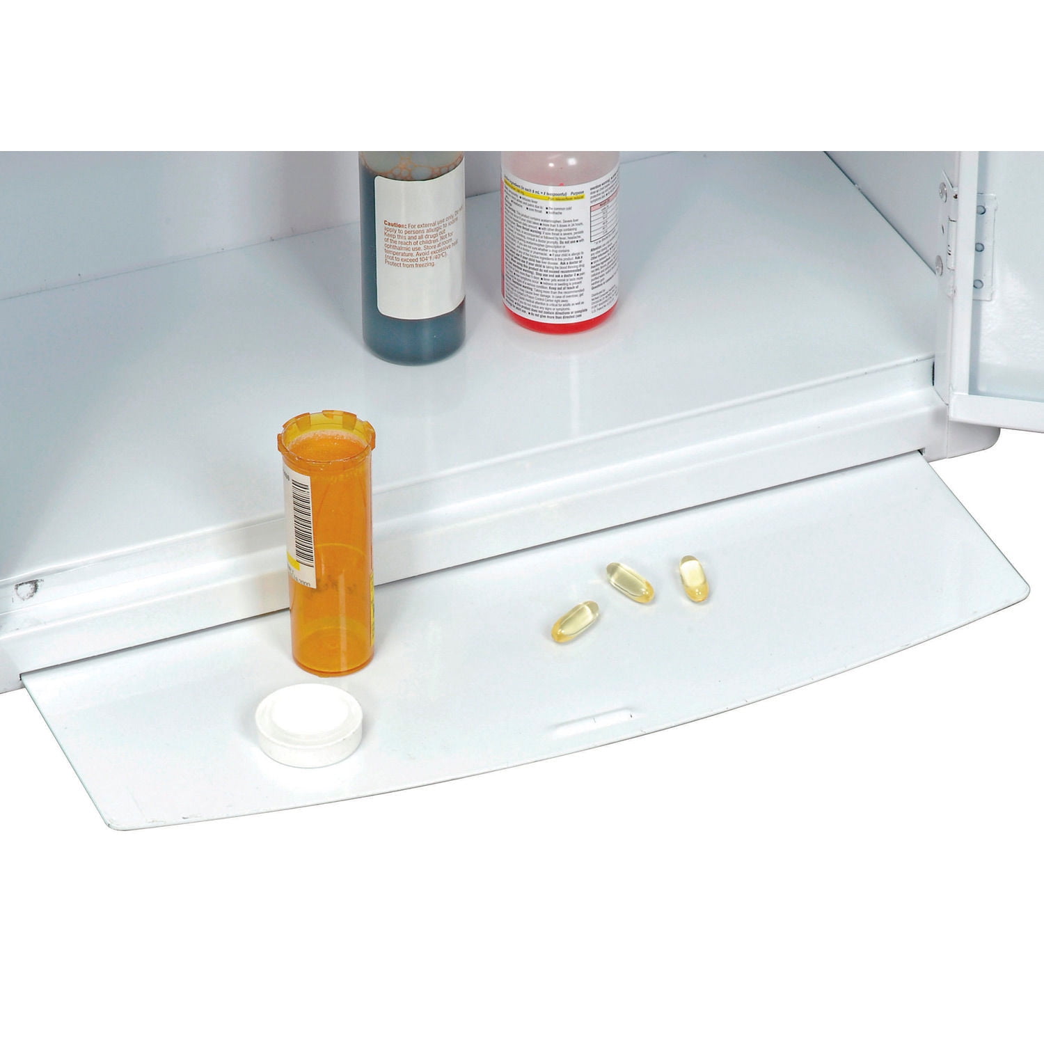 Global Industries 269940 Medicine Cabinet with Pull-Out Shelf, 18 