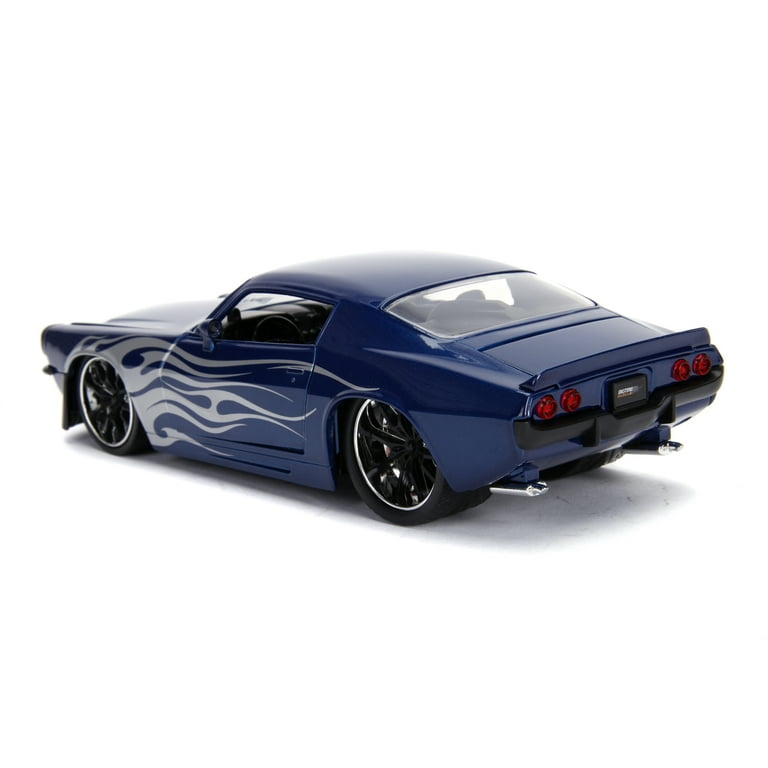 DUB CITY （1971 CHEVY CAMARO ）ミニカー Amazon.com: Jada Toys Big Time Muscle 1:24 1971 Chevy Camaro
