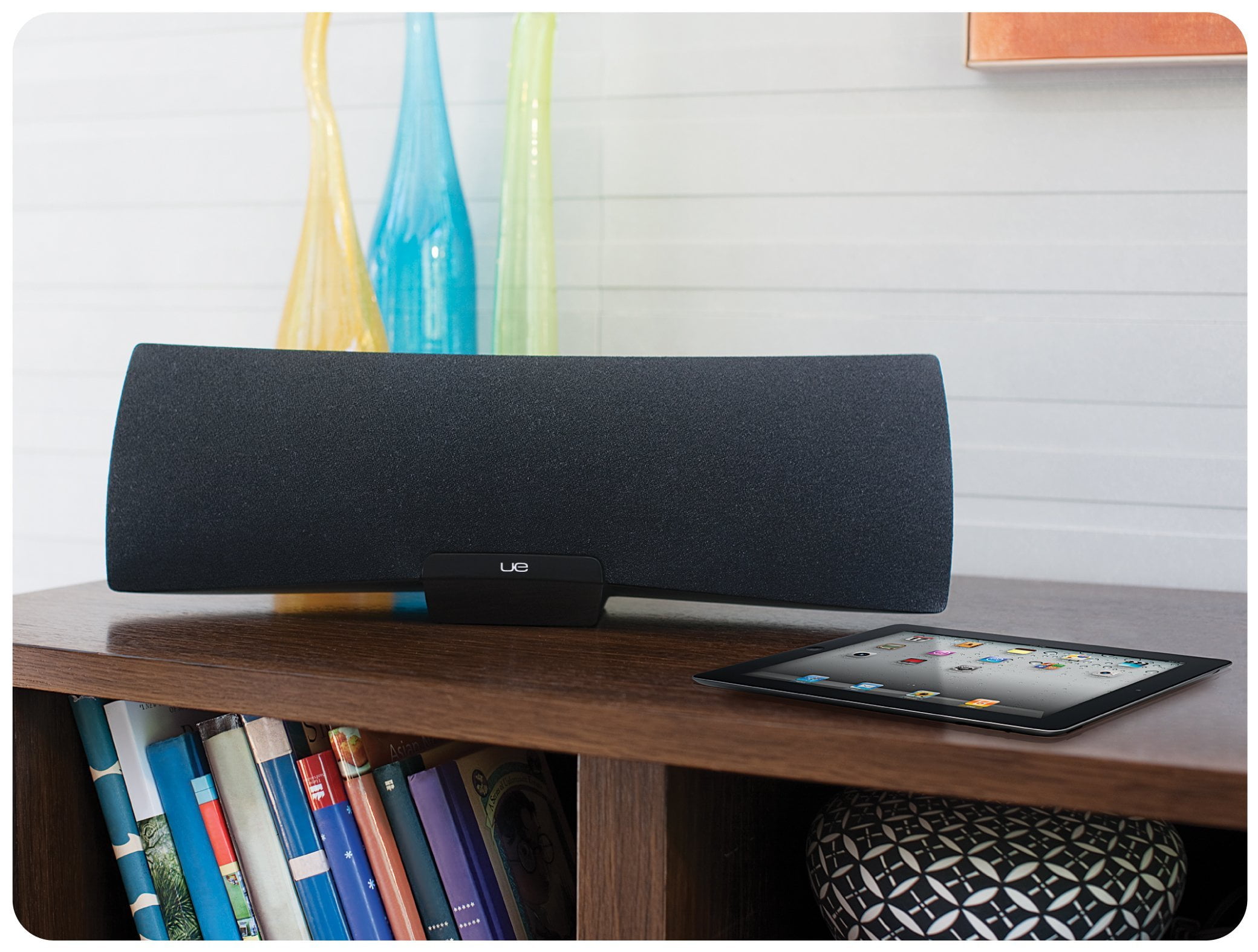 Restored Logitech UE Air Speaker for iPad, iPhone, iPod Touch and iTunes (Refurbished)