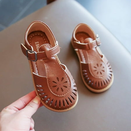 

Girls New Sandals Children s Hollow Soft Sole Shoes Carved Fashion Princess Shoes Beach Shoes Hot Cut-outs Princess