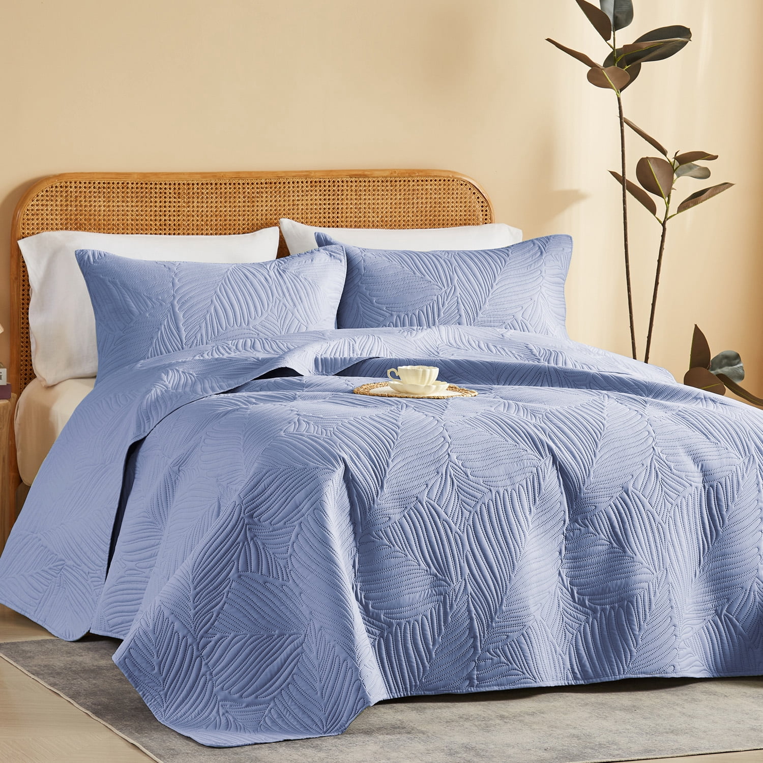 Davulos Twin Quilt Bedding Set Blue Soft Lightweight Bedspread 68"x85" with Leaf Pattern Microfiber Bed Coverlet Quilt Bedding Set for All Season (1 Quilt,1 Sham)