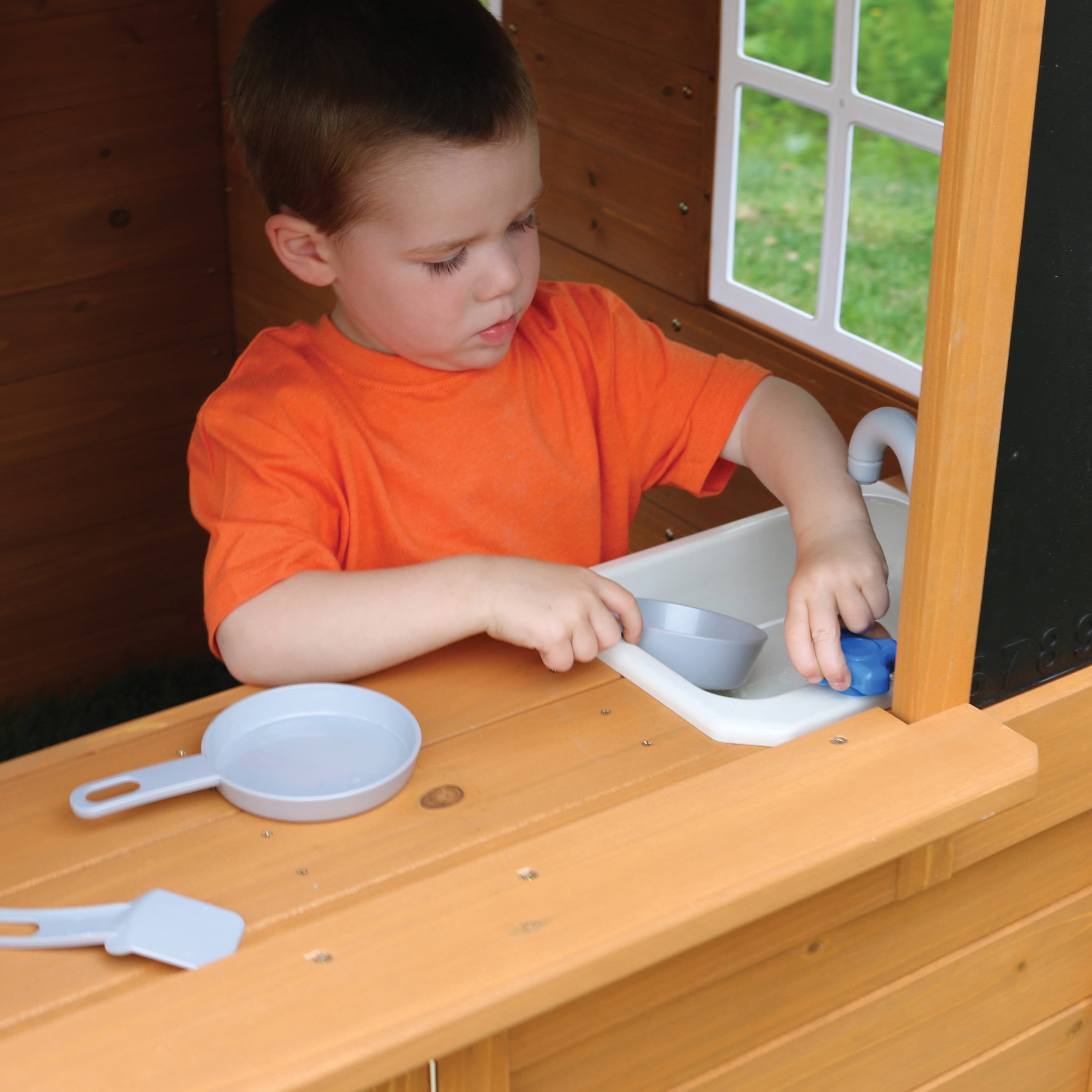 stoneycreek cedar outdoor playhouse