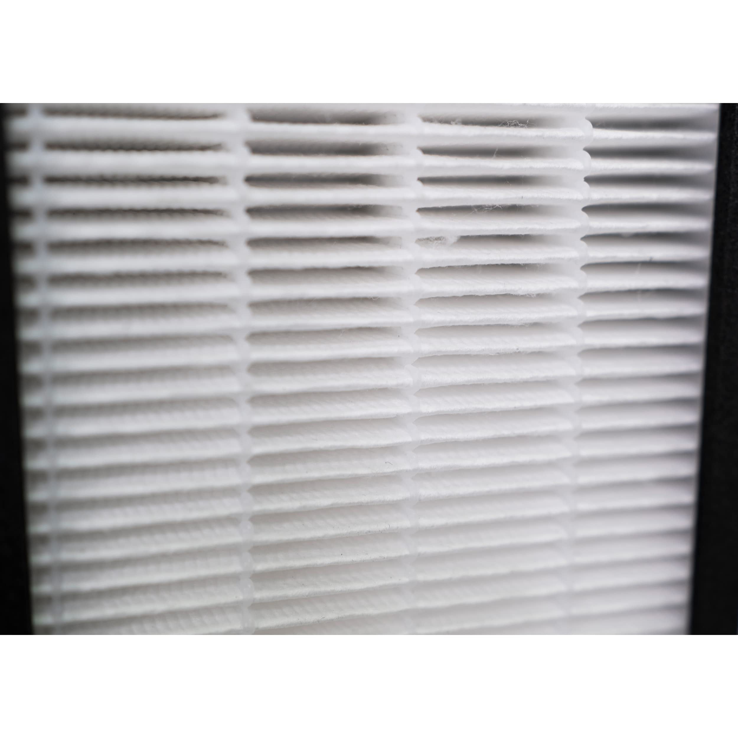 Filter-Monster – Replacement Filter with 4 Carbon Pre-Filters Set, 4 Filters and 16 Carbon Filter Pack - Compatible with GermGuardian Air Purifier FLT4825 Filter Size B